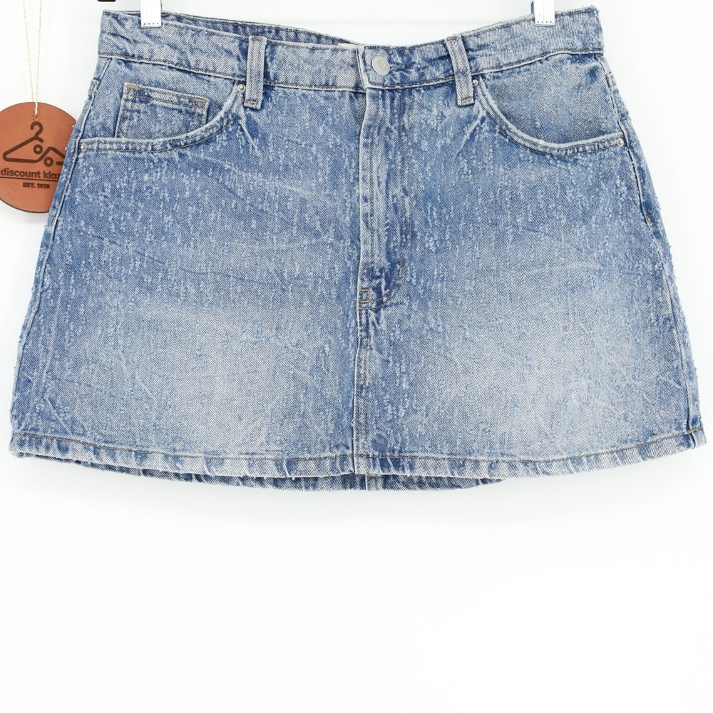 Cotton On Original Denim Distressed Mid Rise Mini Skirt Blue Size 32 Rigid NWOT